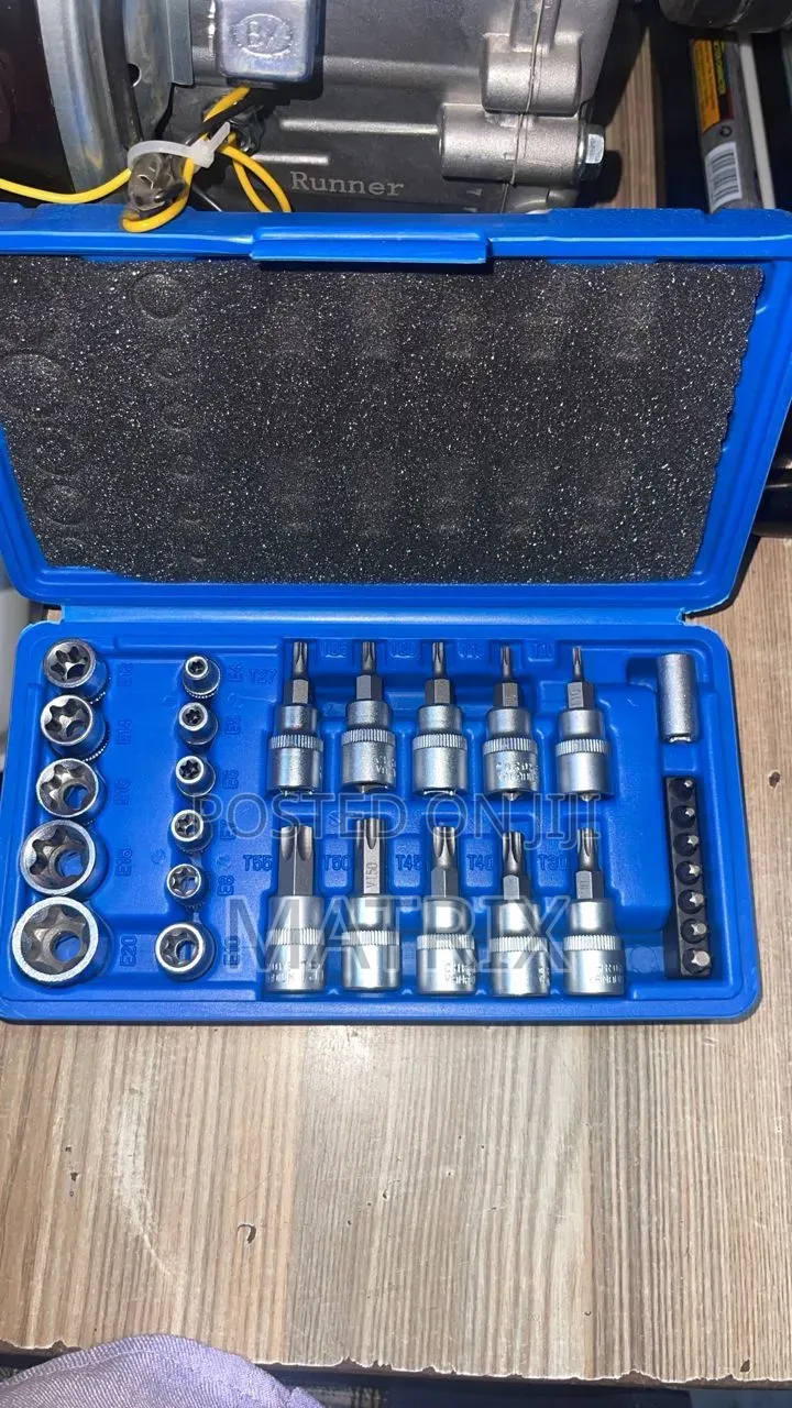 34-Piece Torx Star Socket and Bit Set