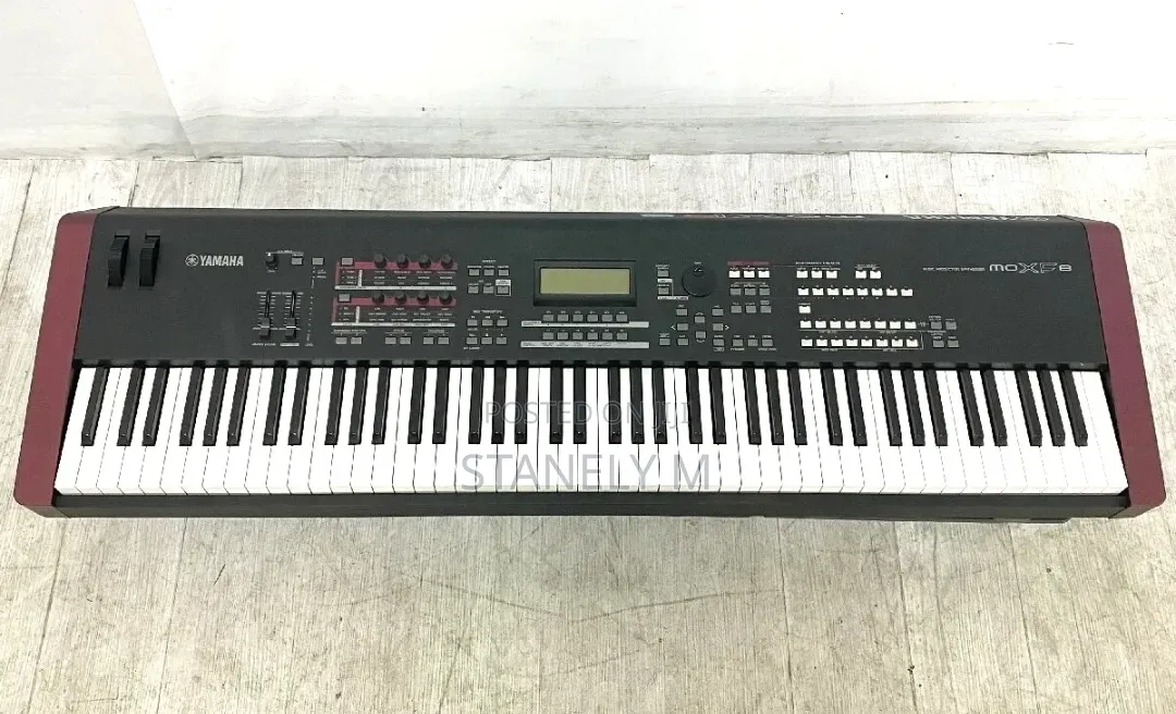Yamaha Moxf8 Synthesiser Workstation Keyboard