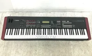 Yamaha Moxf8 Synthesiser Workstation Keyboard