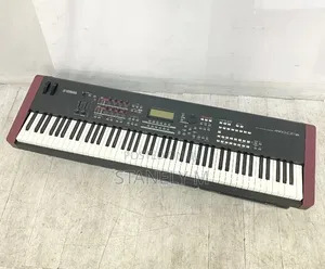 Yamaha Moxf8 Synthesiser Workstation Keyboard