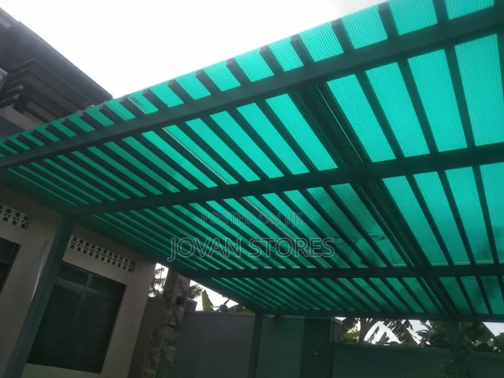 Sun Sheet/Polycarbonate Hole