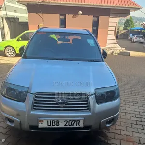 Subaru Forester 2005 Silver
