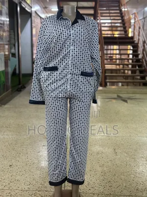 Mens Pajamas/Nightwear. For Medium Size Men