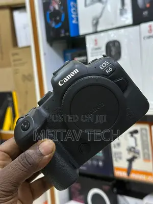 Canon R6 Camera