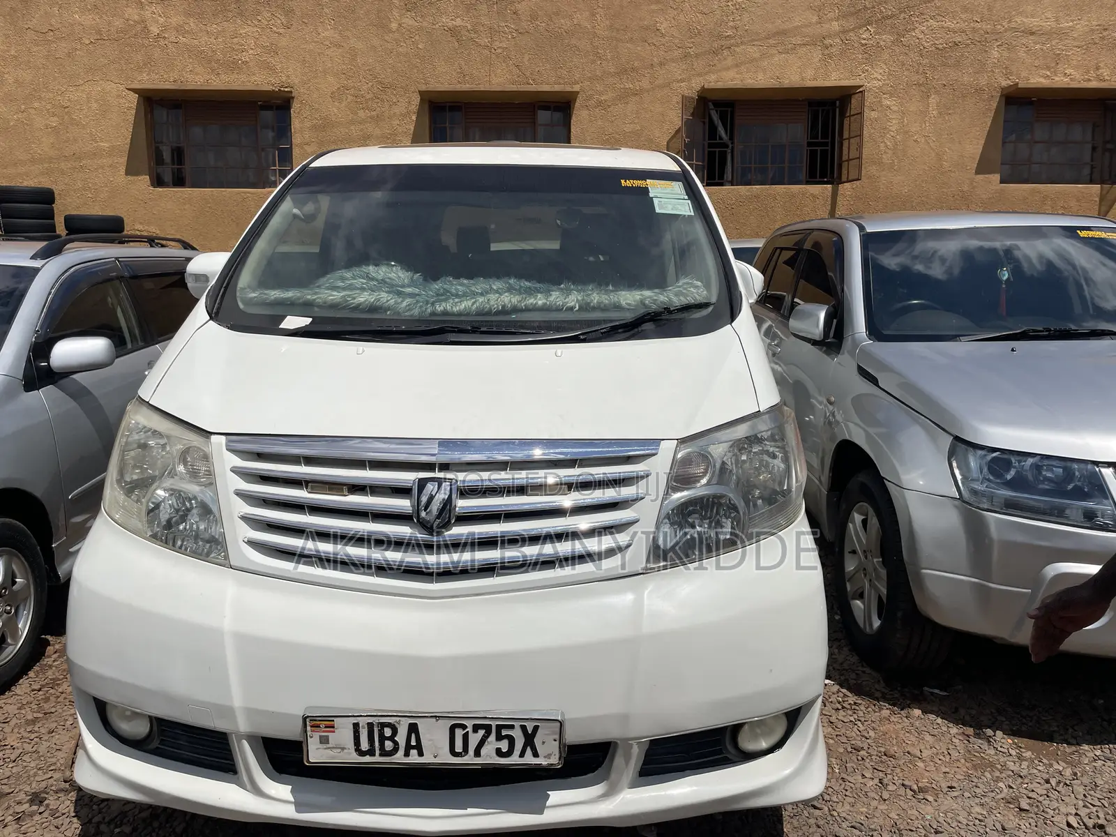 Toyota Alphard 2005 White