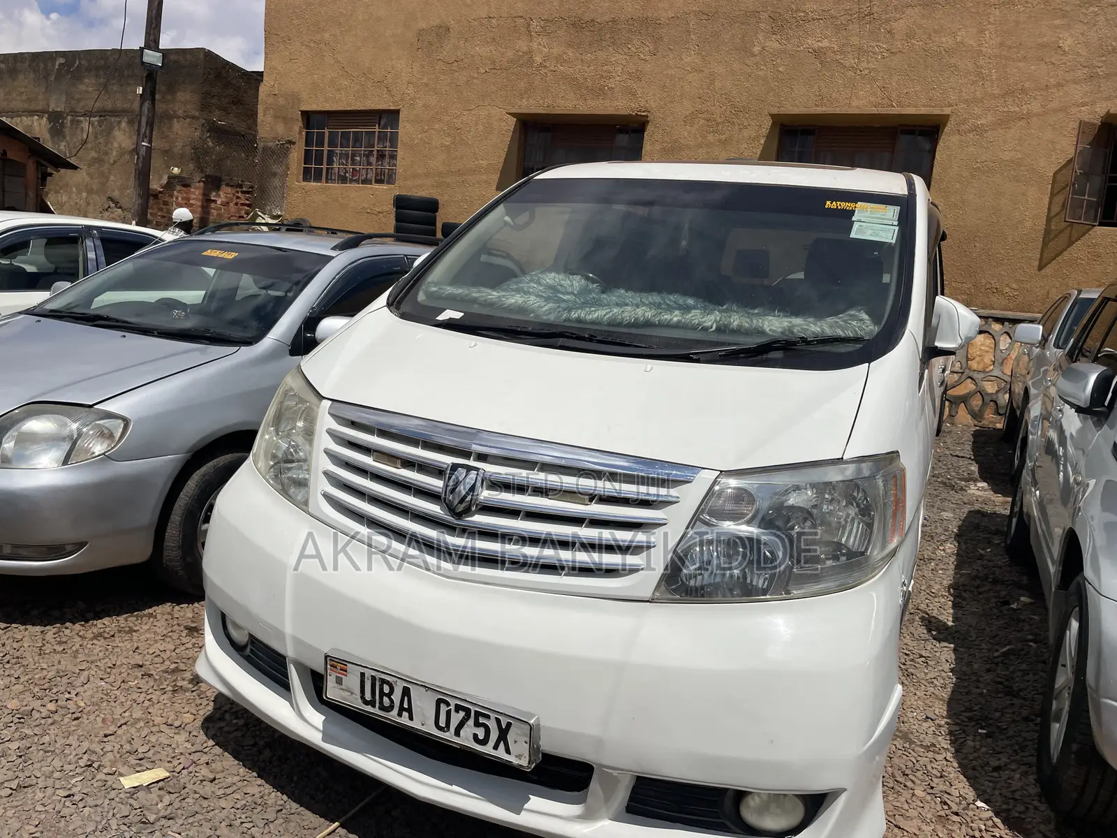 Toyota Alphard 2005 White