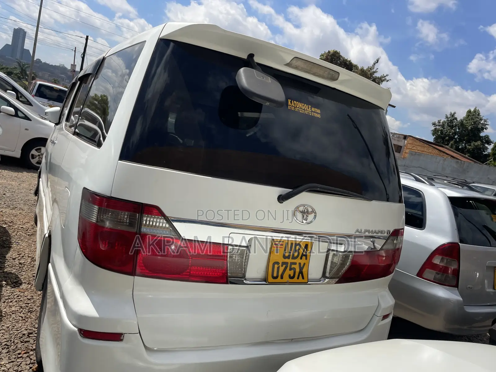 Toyota Alphard 2005 White