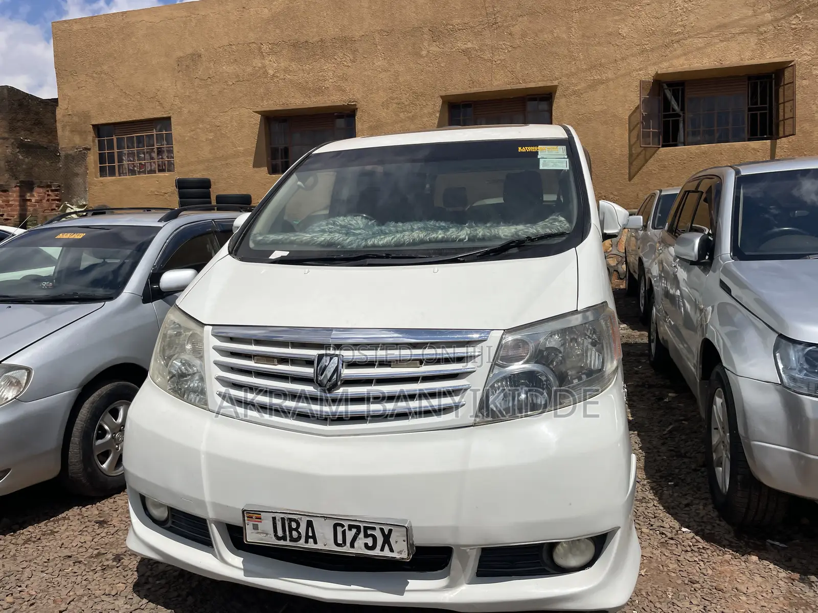 Toyota Alphard 2005 White