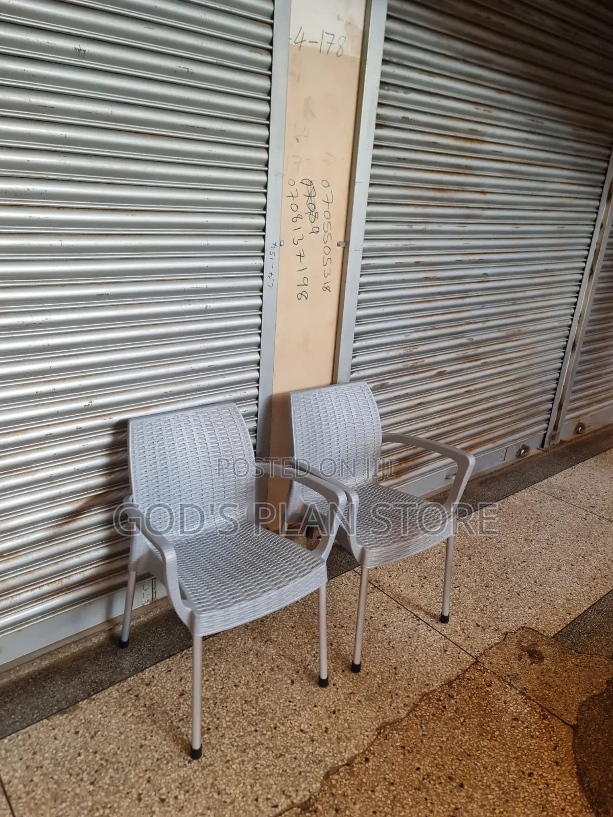 Light Gray Indoor Outdoor Plastic Chairs Plastic Chairs