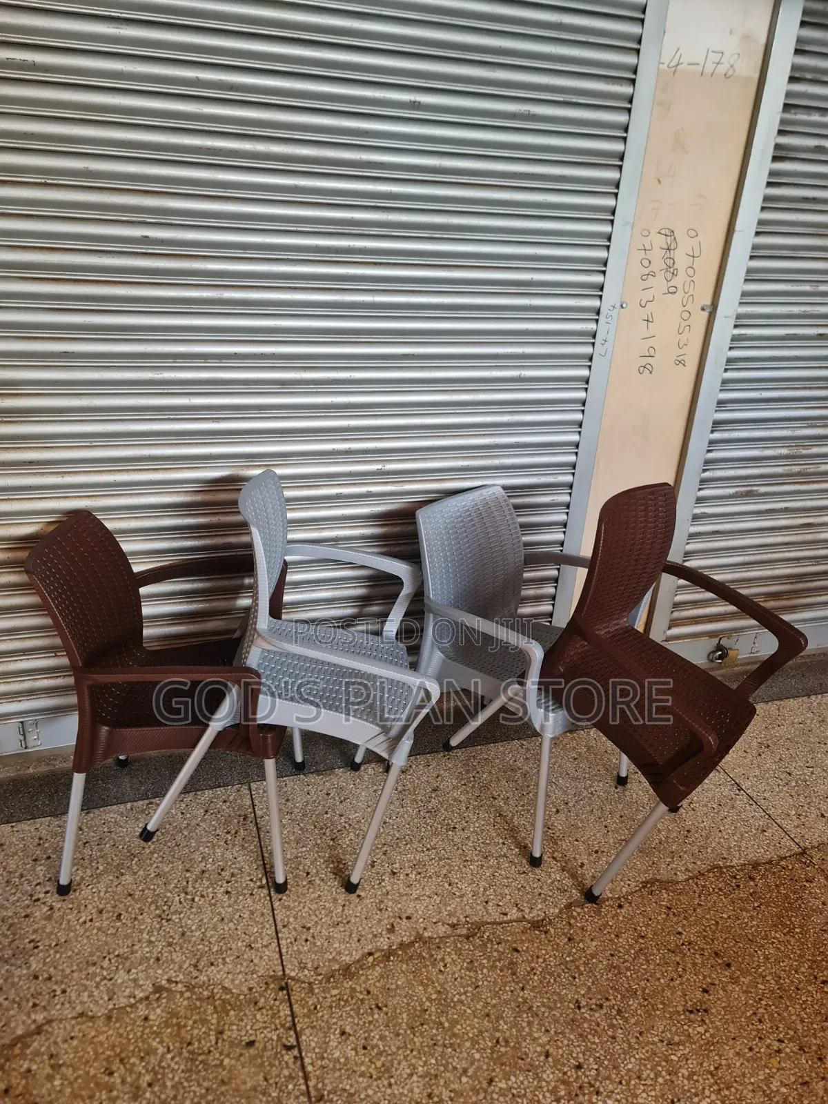 Tubular Legs Outdoor Plastic Chairs Plastic Chairs
