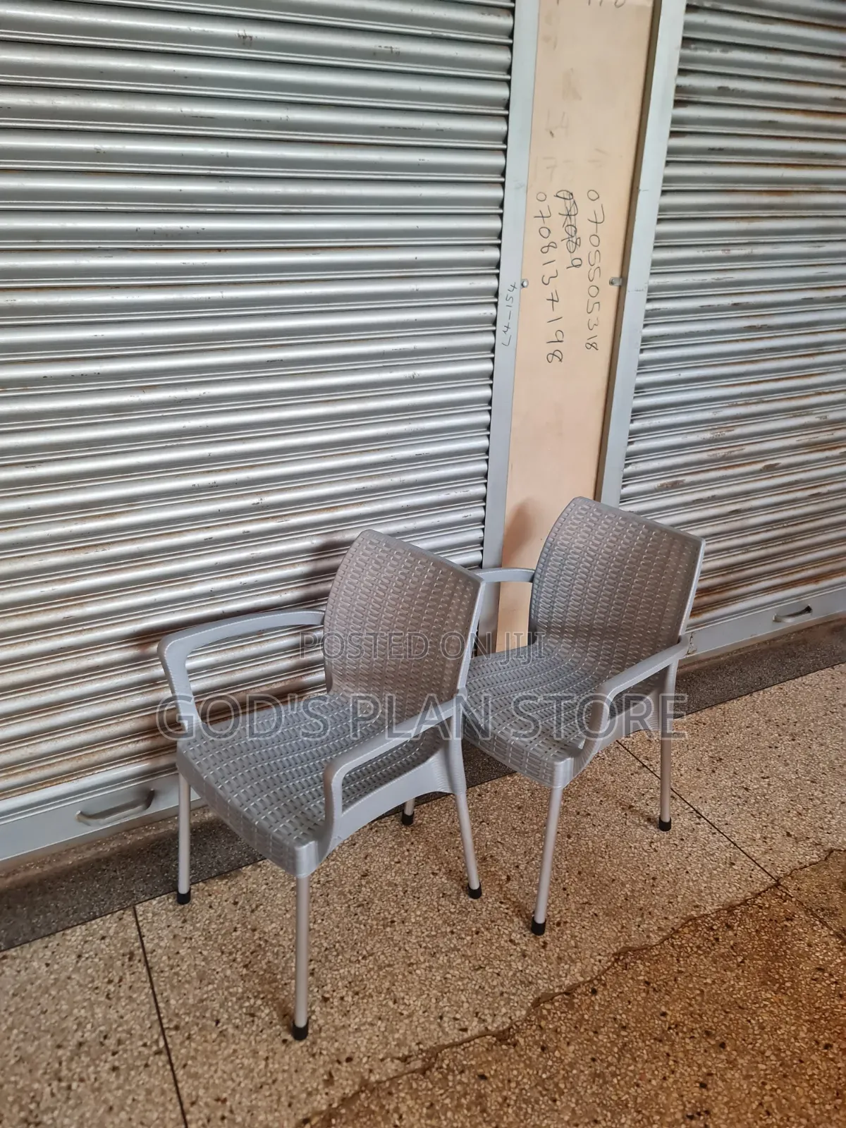 Tubular Legs Outdoor Plastic Chairs Plastic Chairs