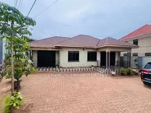4bdrm Apartment in Muyenga, Makindye for rent