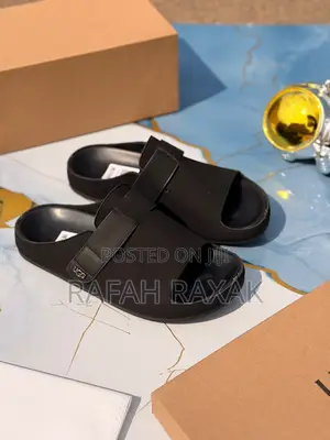 Leather Black Version of Ugg Men’S Sandals