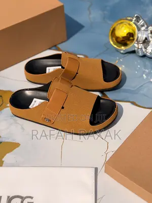 Leather Black Version of Ugg Men’S Sandals