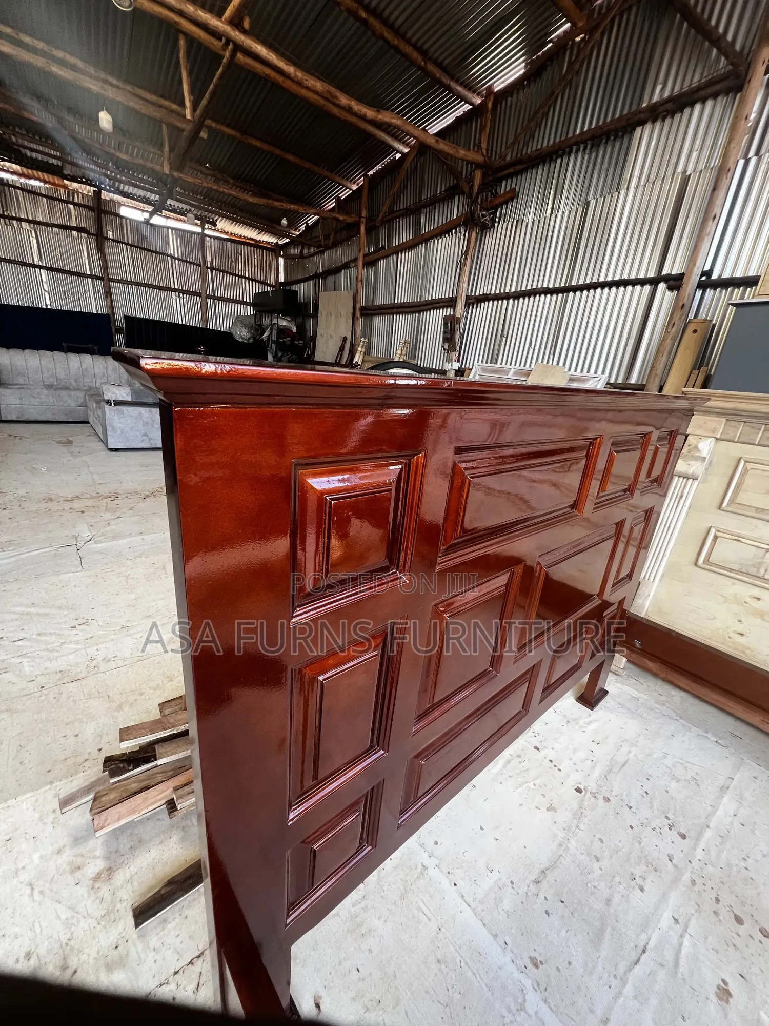 Wooden 5by6 Bed