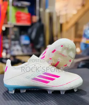 F50 Football Playing Shoes Adults (Low Budget)