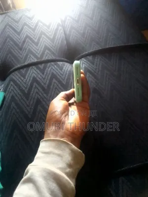 Apple iPhone 8 64 GB White