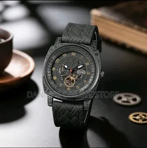 Men's Business Hollow Triple-Eye Vintage Style Leather Quartz Watch