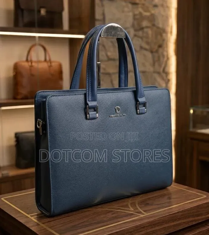 Virtus Nova Executive Leather Business Briefcase