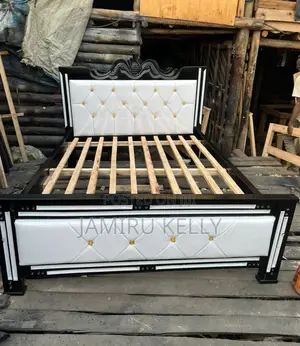 Chesterfield Bed