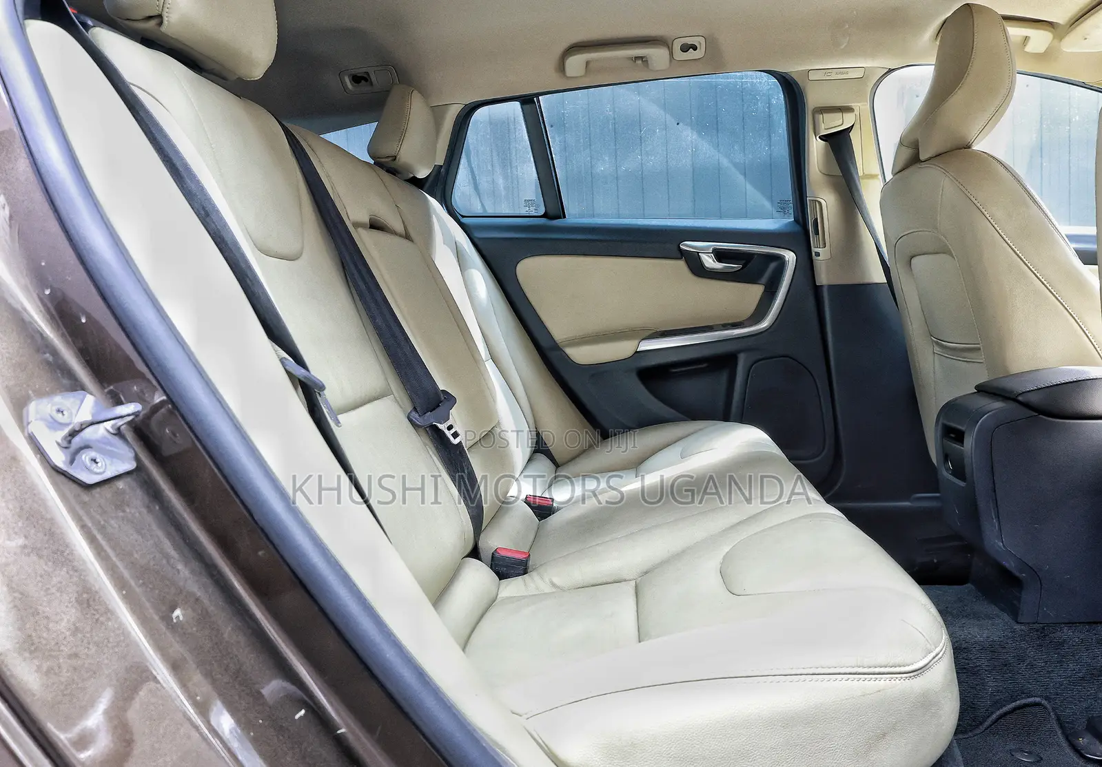 Volvo V60 2017 Brown