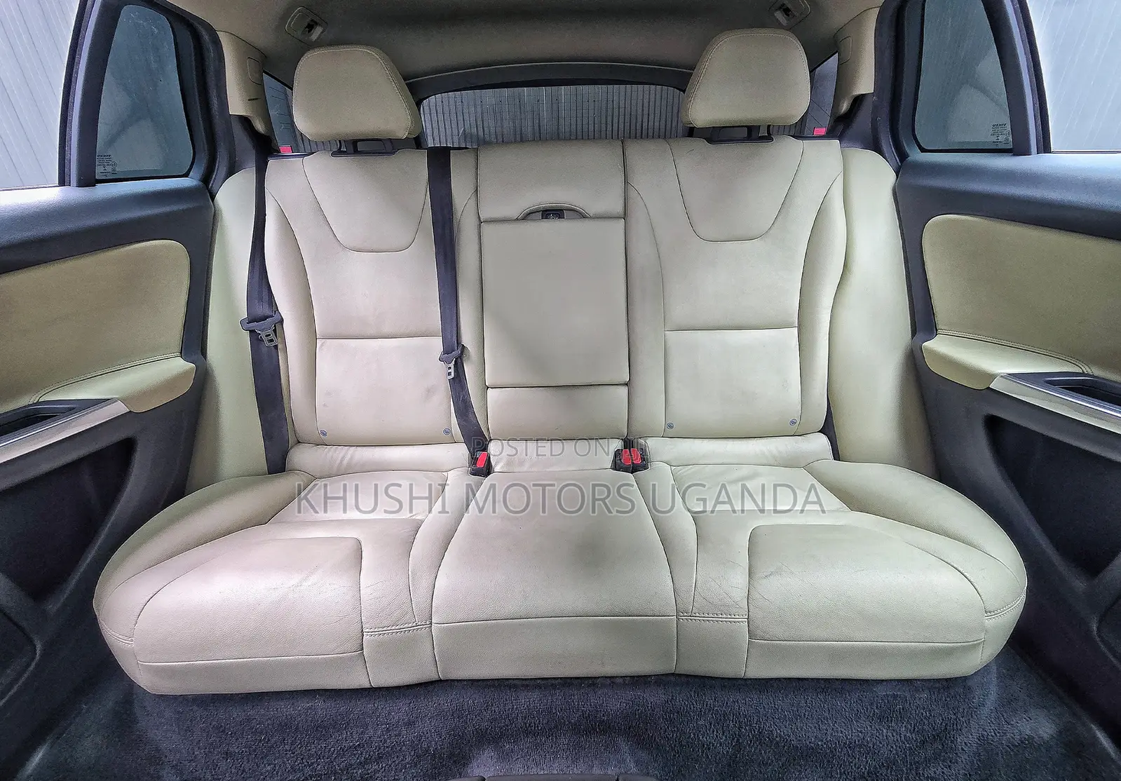 Volvo V60 2017 Brown