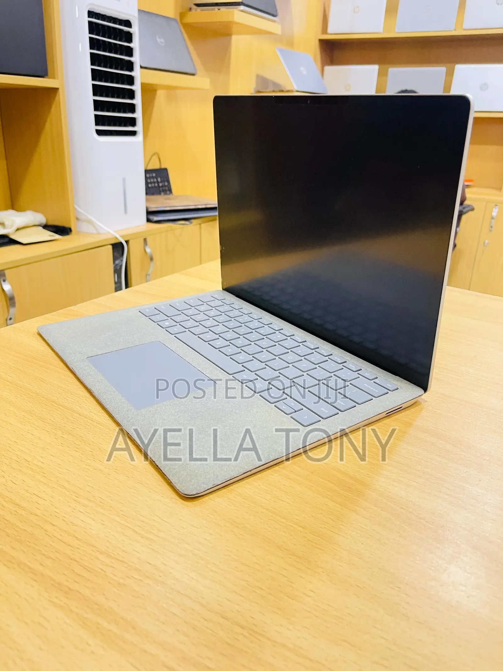 New Laptop Microsoft Surface 16GB Intel Core i7 SSD 1T