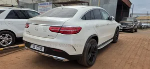 Mercedes-Benz GLE-Class 2018 White