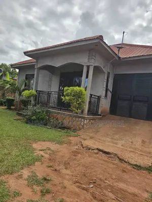 3bdrm Bungalow in Kitende Lumuli, Central Division for sale