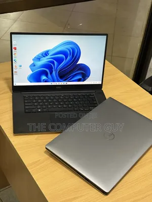 New Laptop Dell Precision 15 3520 16GB Intel Core i7 SSD 512GB