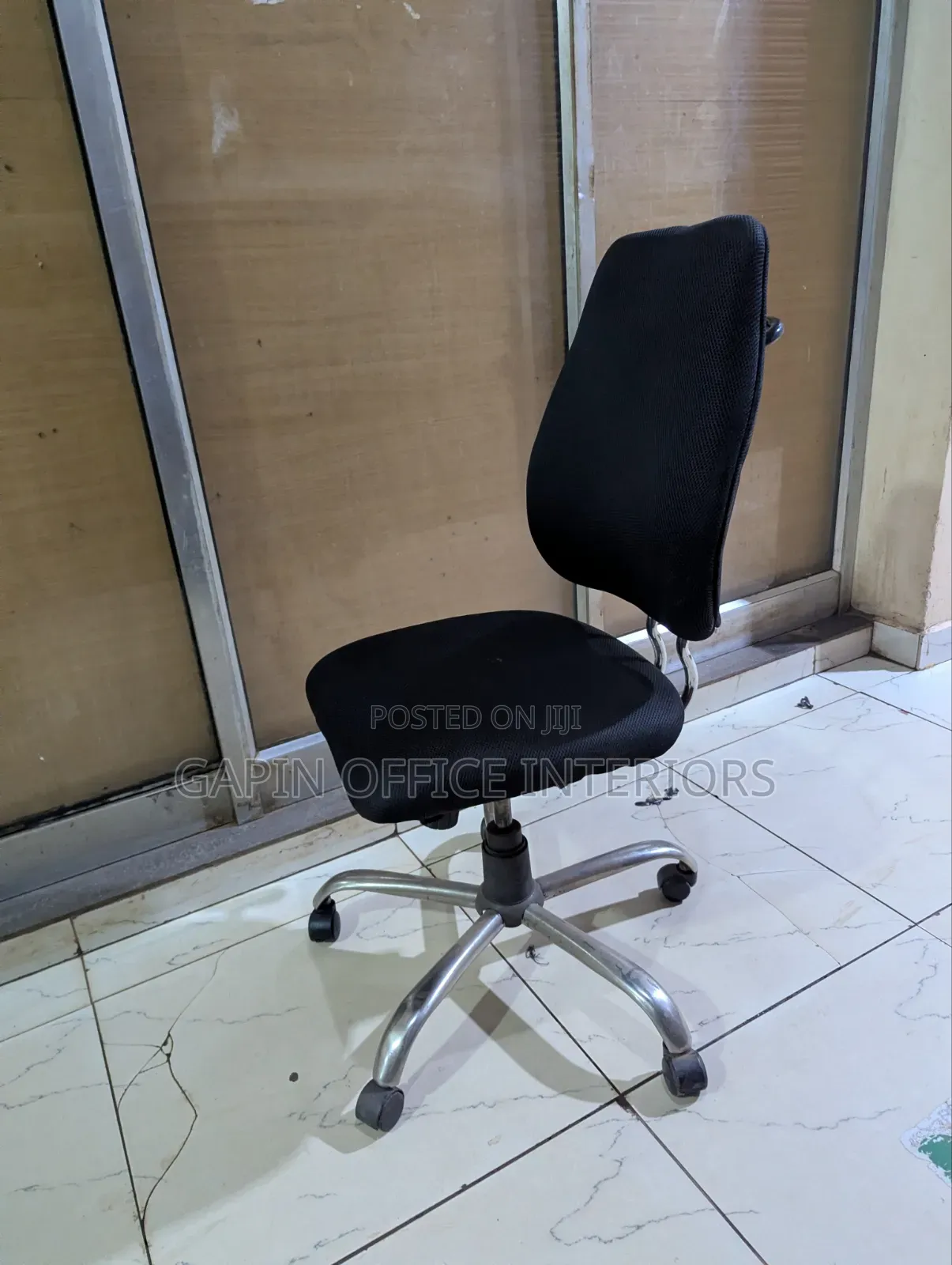 Armrest Free Adjustable Office Chair