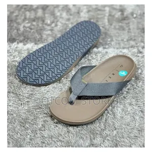 Reef Men's the Raglan Flip-Flops