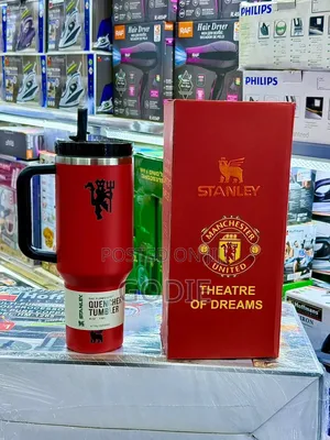 Manchester United Crest Stanley Mug