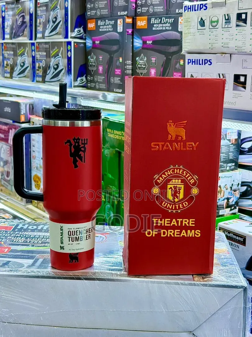 Manchester United Crest Stanley Mug