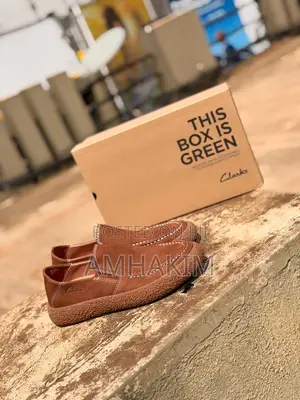 New Men's Soft Leather Comfortable Clarks Casuals in Stock