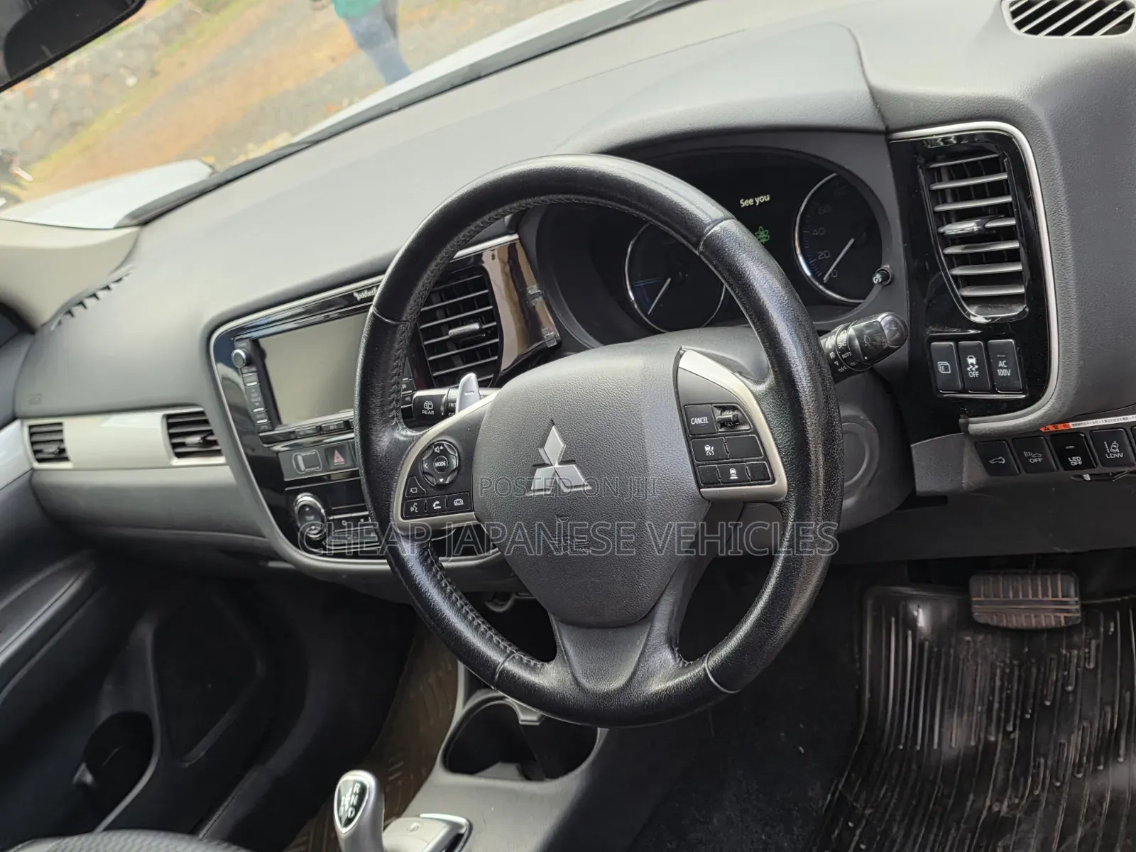 Mitsubishi Outlander 2.0 PHEV AWD 2013 White