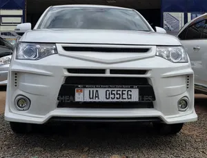 Mitsubishi Outlander 2.0 PHEV AWD 2013 White