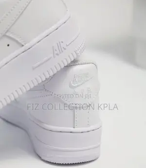 Air Force 1 Triple White Classic