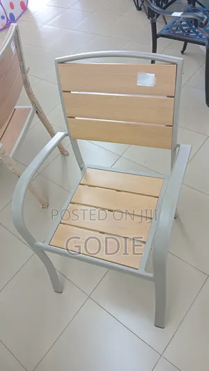 Modern Metal and Faux-Wood Outdoor Patio Chair