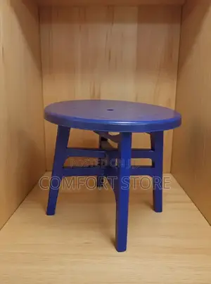 Durable Classic Dinning Table