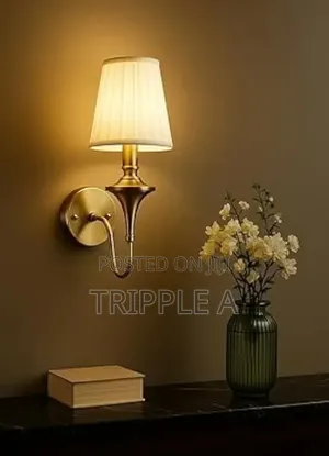 Imperial Grace Vintage Gold Wall Lamp