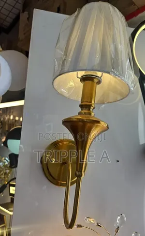 Imperial Grace Vintage Gold Wall Lamp