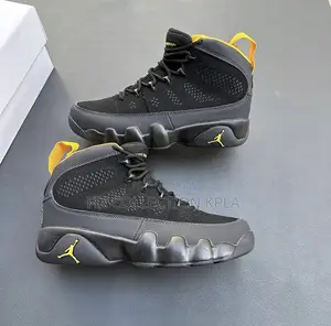 Black Volt 9