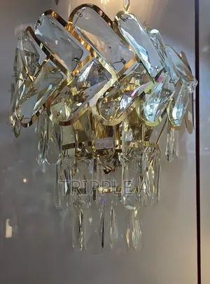Cascading Crystal Prisms Wall Lamp