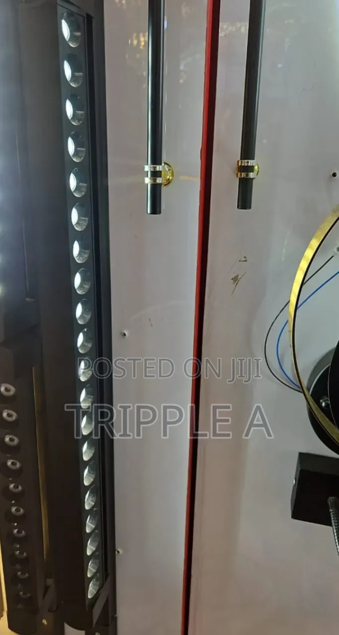 Generic Modern Tracking Light