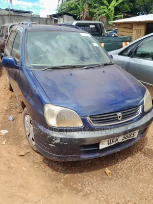Toyota Raum 1999 Blue