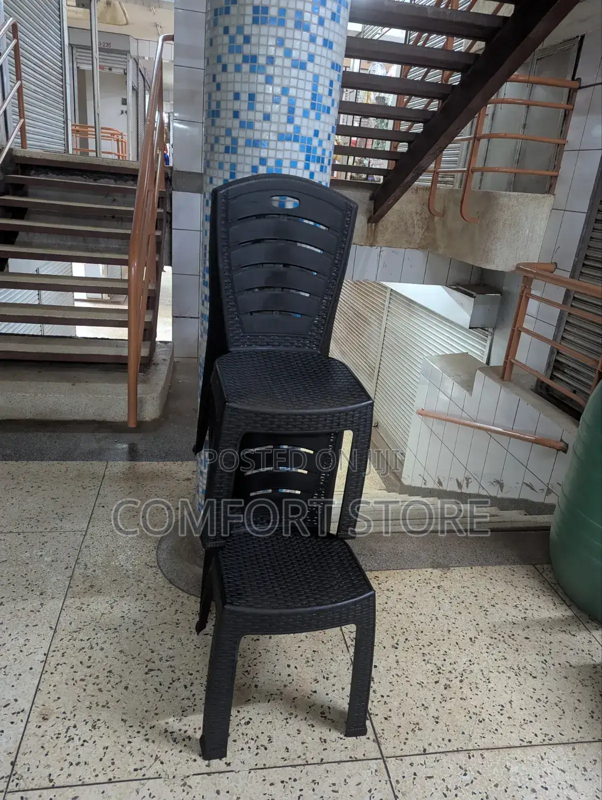 Plastic Black Restaurant Chairs