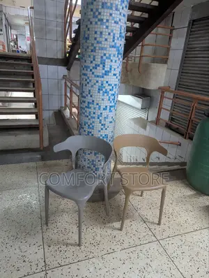 New Brand Plastic Dinner Chairs