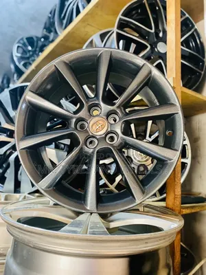 Size 17 a Sport Rim Shud Go on a Sport Car Cam We Do Batter.