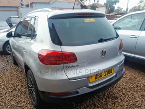 Volkswagen Tiguan 2010 Silver